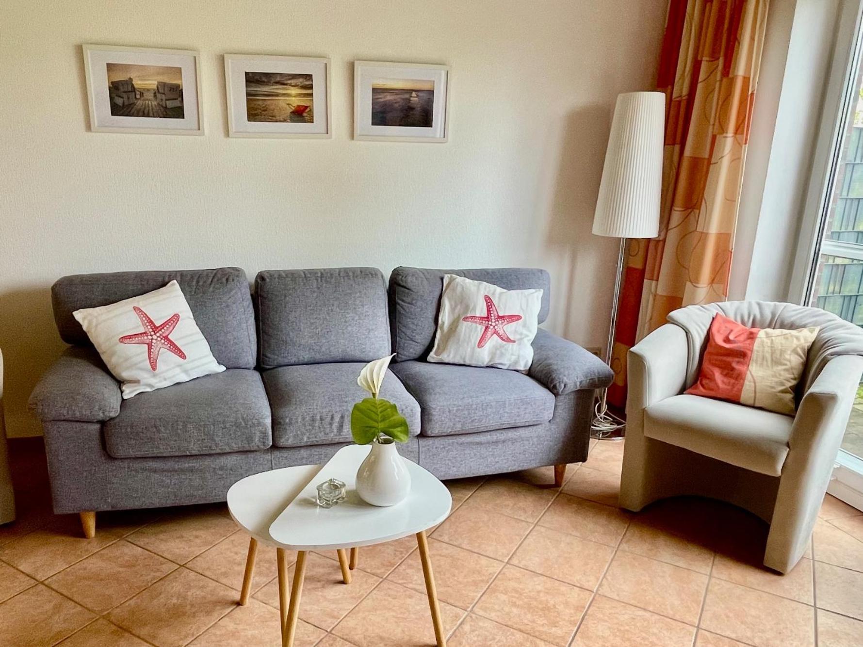 Haus Schwalbennest Appartement Bensersiel Buitenkant foto